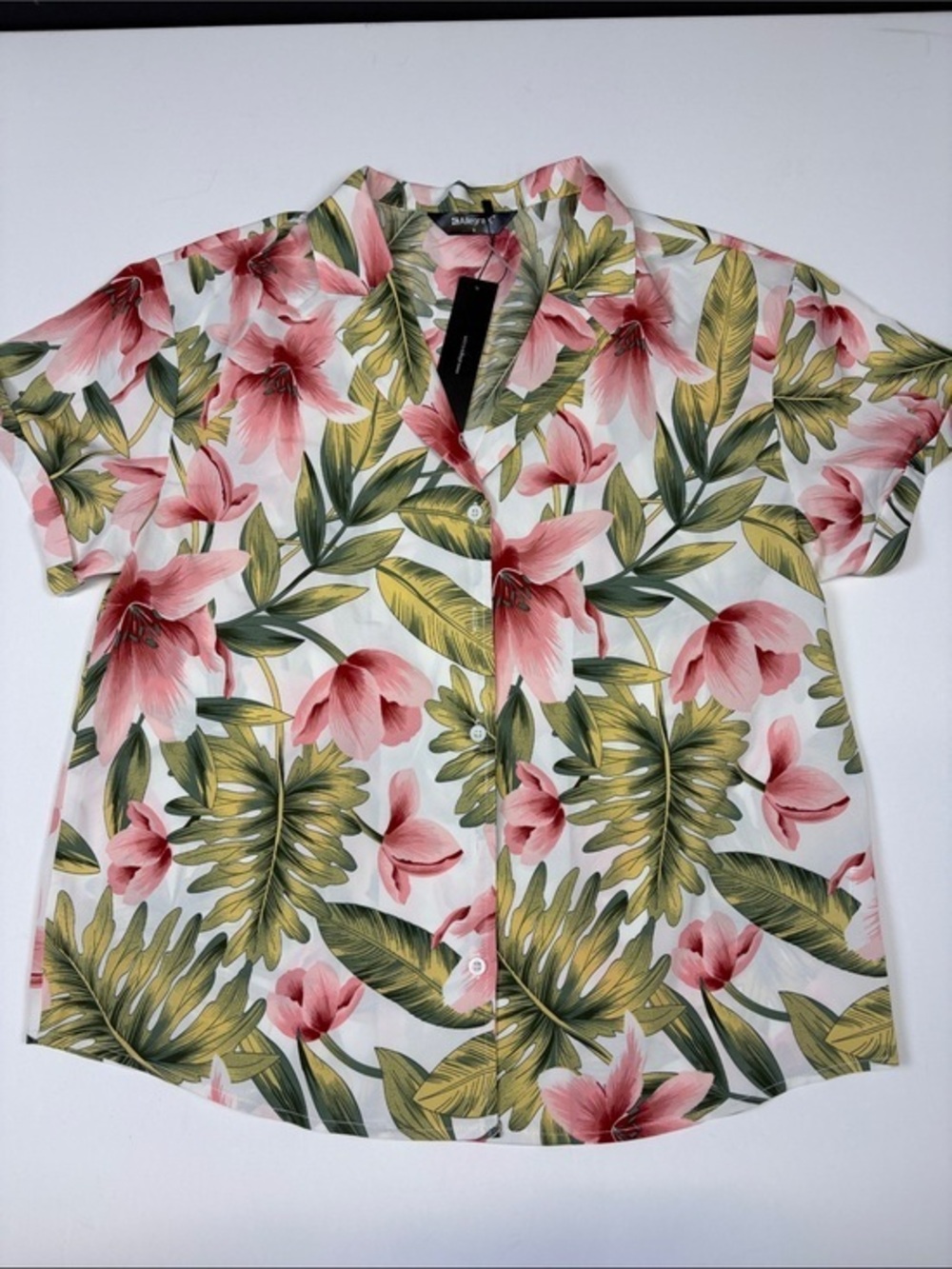 NWT ALLEGRA K TROPICAL FLORAL BITTON FRONT CAMP SHIRT SIZE SMALL